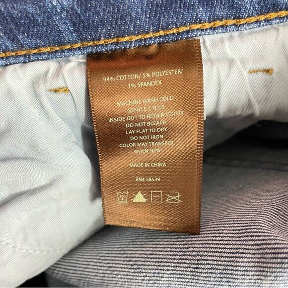 Kut from the Kloth Sophie Stretch Denim Distressed Bermuda jean shorts womens 8 - Picture 12 of 13